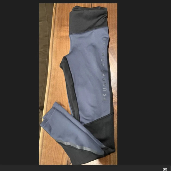 Under Armour compression leggings - Picture 1 of 3